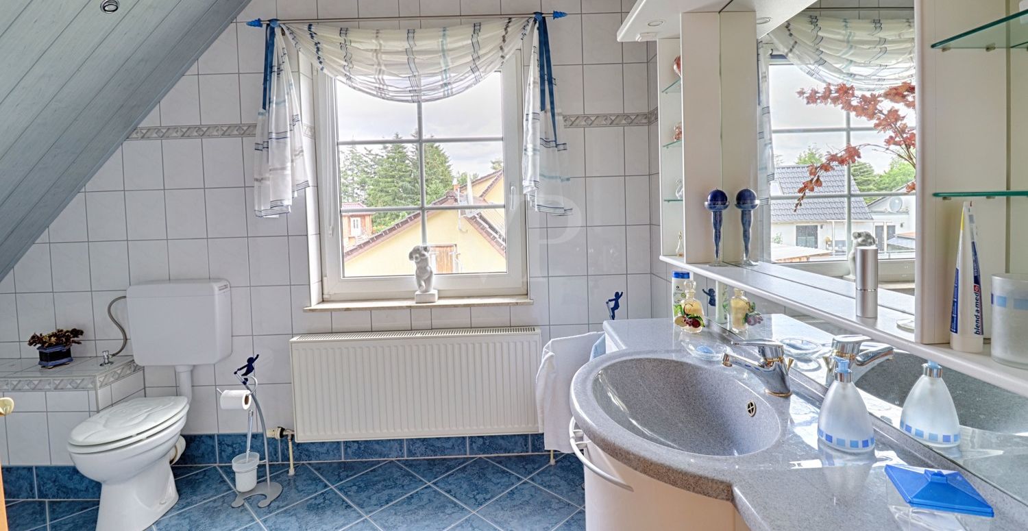 Badezimmer DG (2)