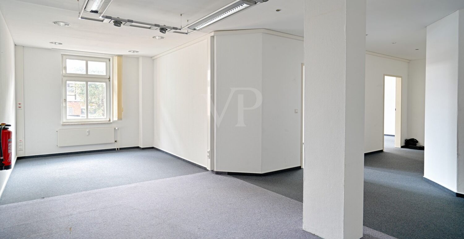 Büro 1