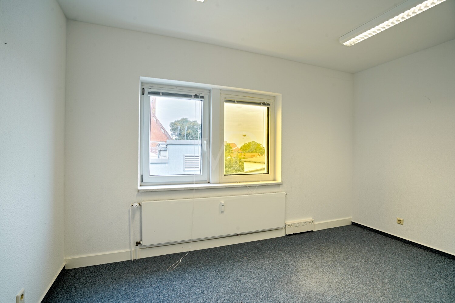 Büro 1