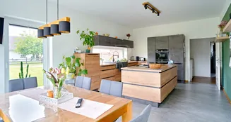 von_poll_real_estate_property_25311060_image_18