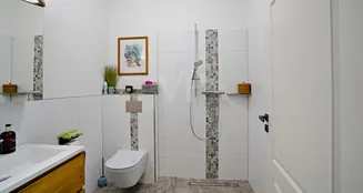 von_poll_real_estate_property_25311060_image_22