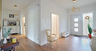 von_poll_real_estate_property_25311060_image_19