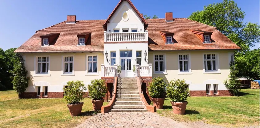 von Poll Immobilien GmbH