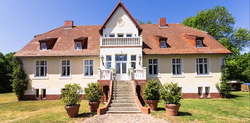 von Poll Immobilien GmbH