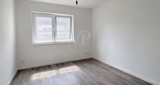 von_poll_real_estate_property_25311047_image_11