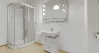 von_poll_real_estate_property_25311081_image_6