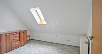 von_poll_real_estate_property_25311072_image_24