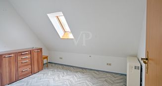 von_poll_real_estate_property_25311072_image_24