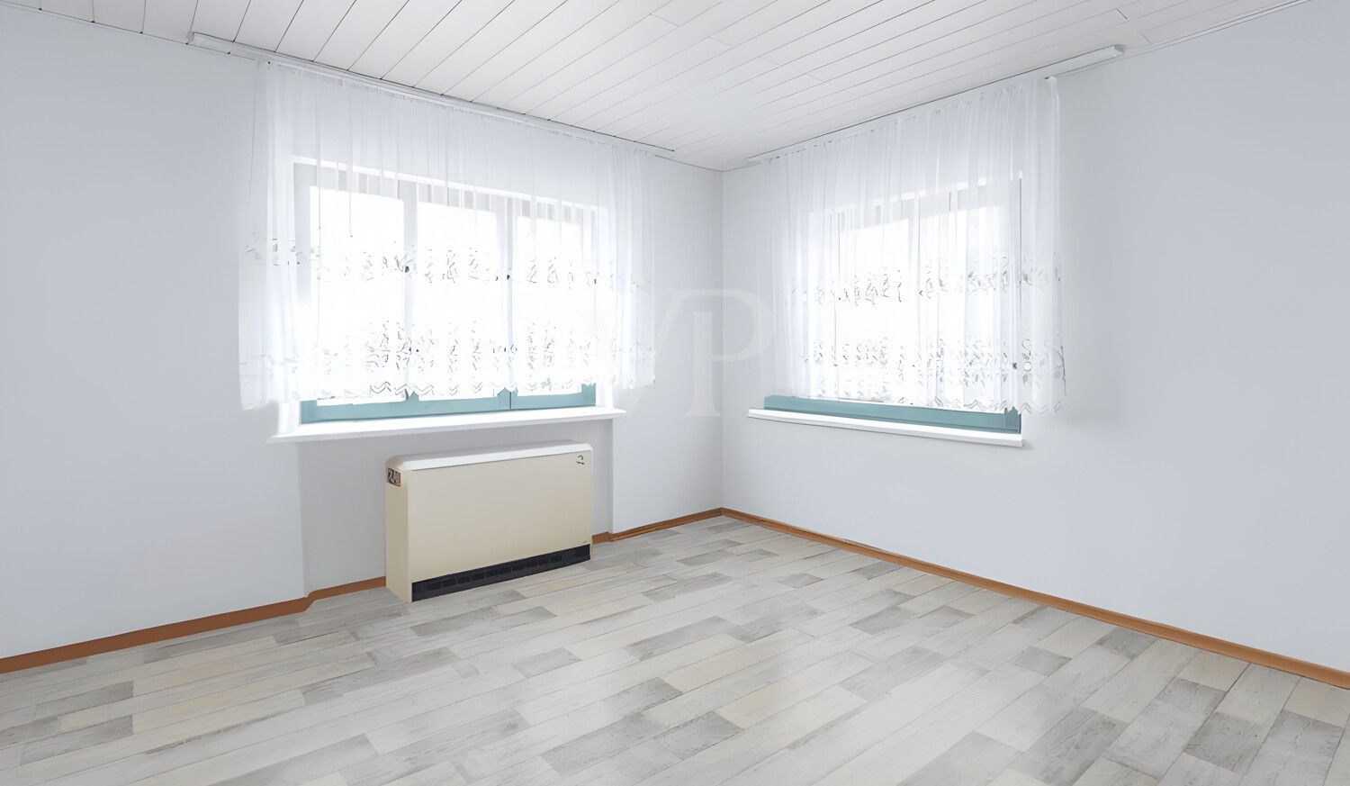 Wohnzimmer digital beräumt