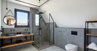 von_poll_real_estate_property_25311076_image_23