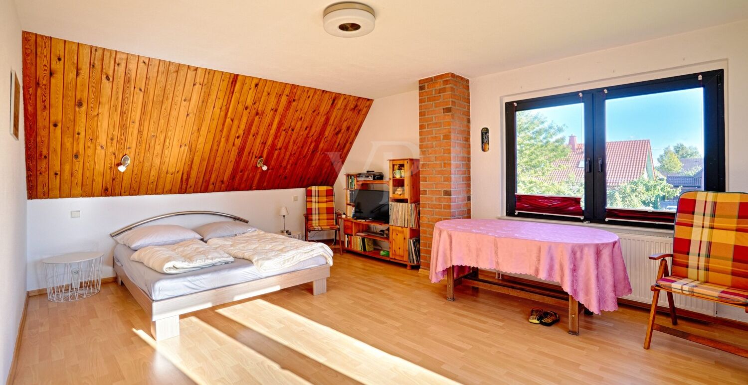 Schlafzimmer DG