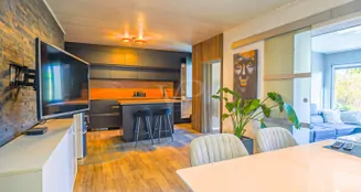 von_poll_real_estate_property_25311091_image_7