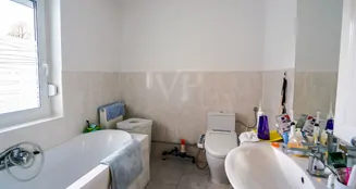 von_poll_real_estate_property_25311100_image_17