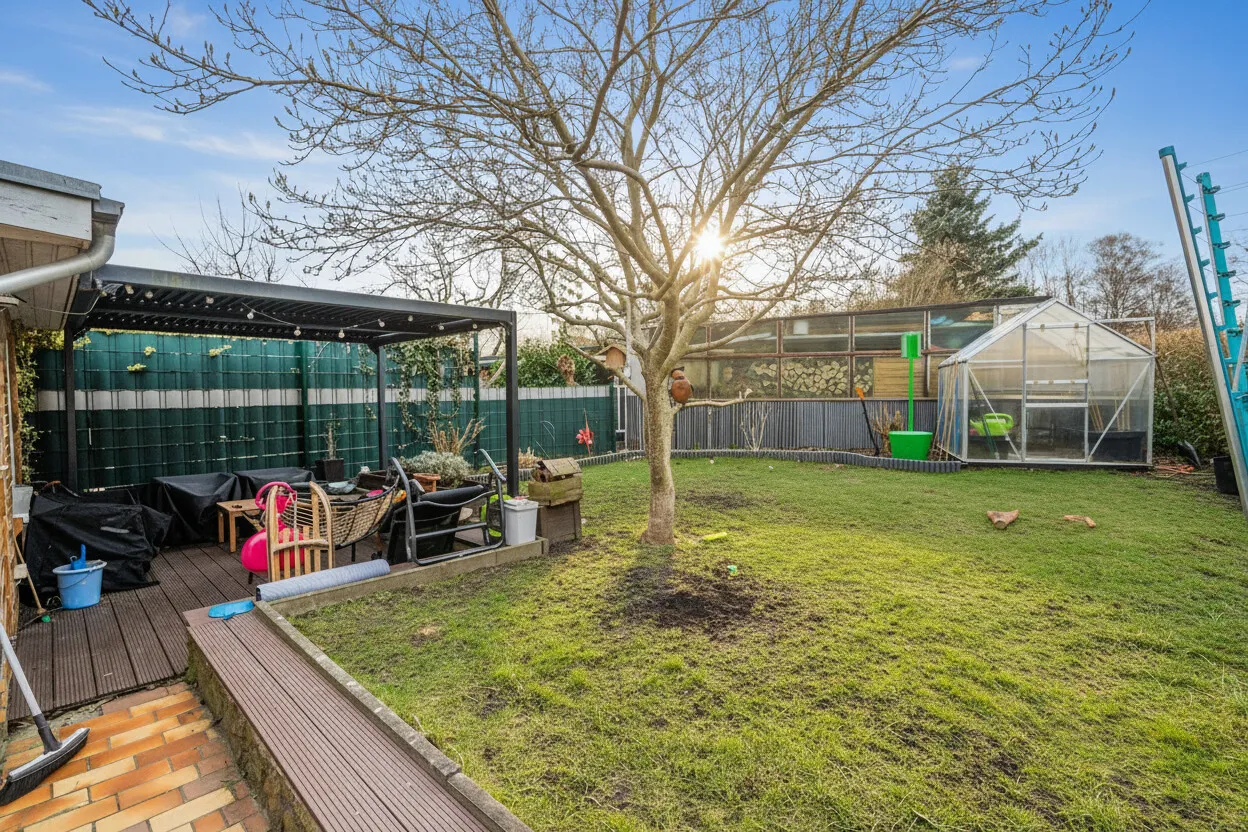 Garten mit Terrasse