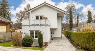 von_poll_real_estate_property_24016030_image_2