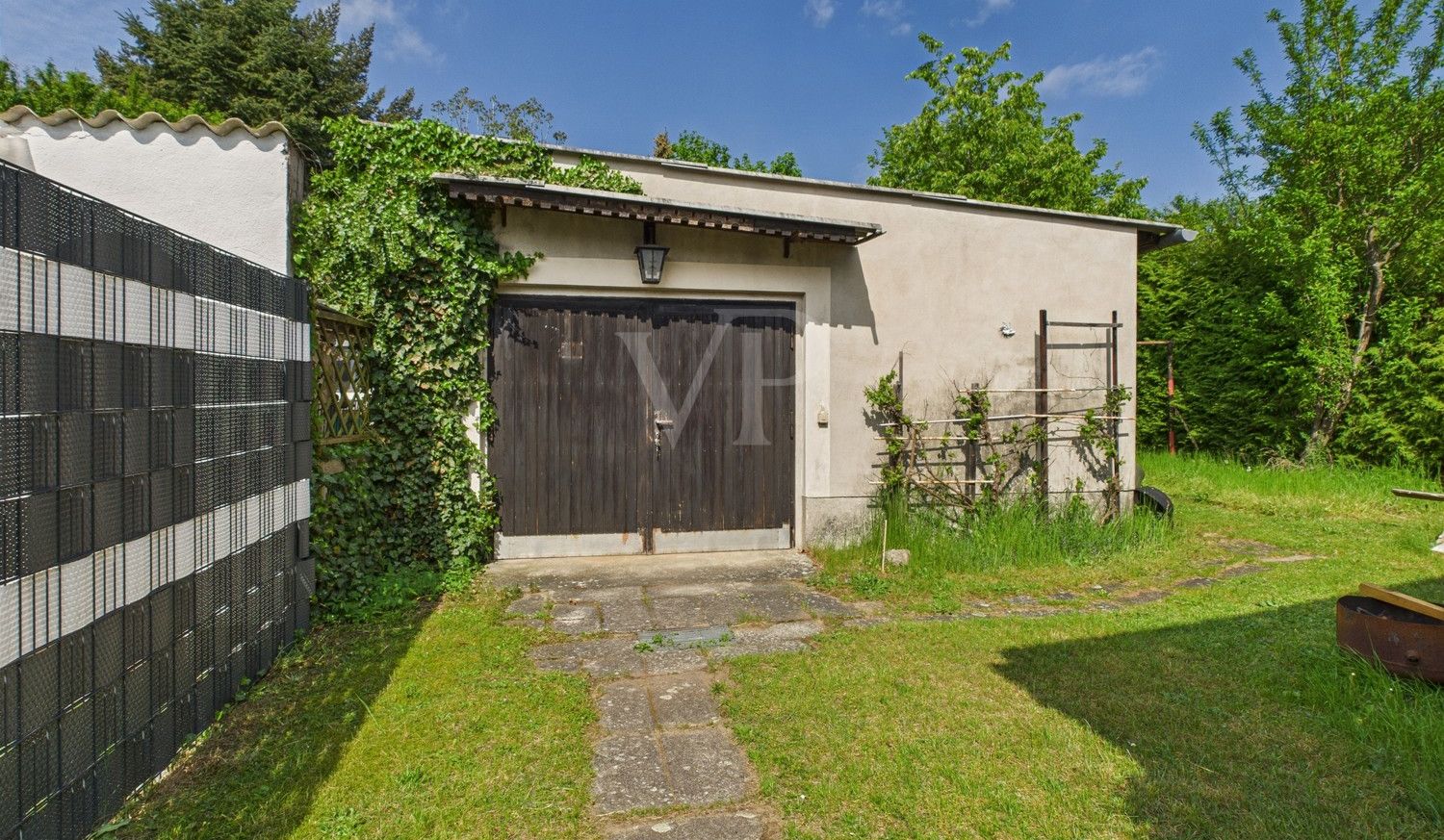 Massive Garage