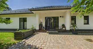 von_poll_real_estate_property_25016007_image_4