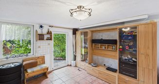 von_poll_real_estate_property_25016011_image_14