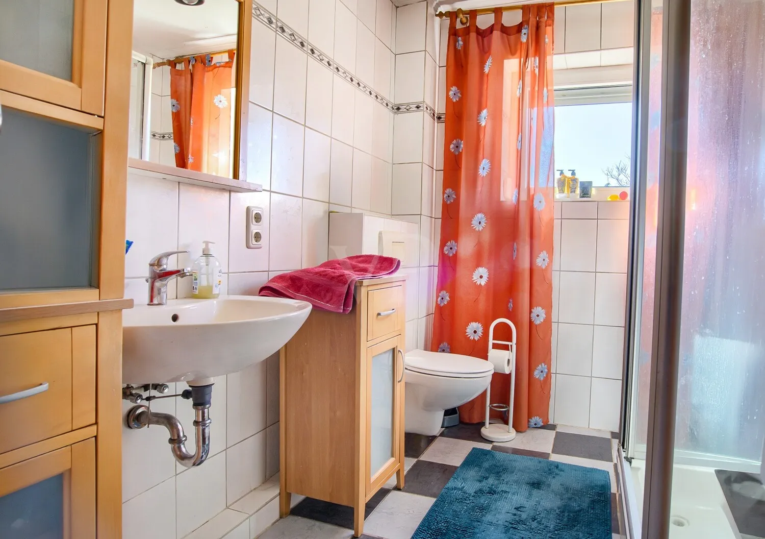 Das helle Duschbad