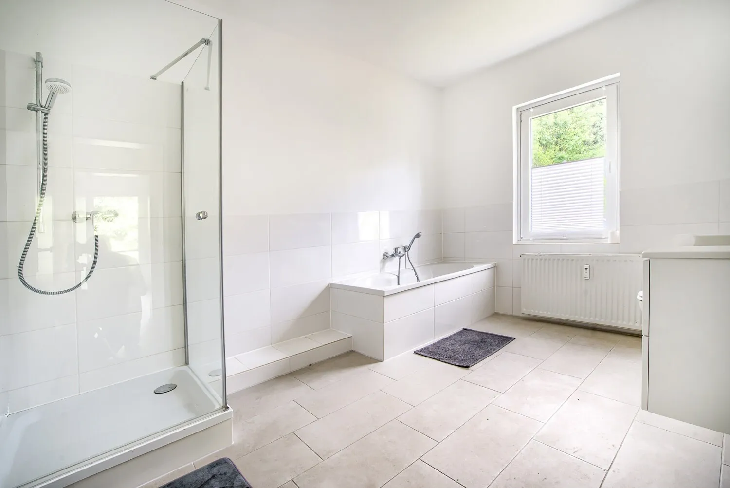 Badezimmer EG