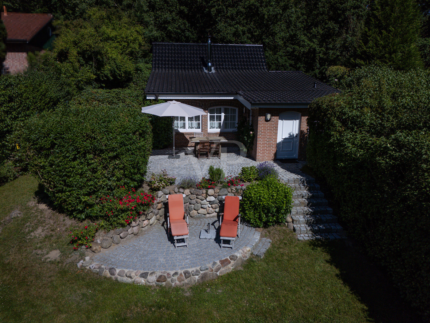 Hausansicht vom See aus