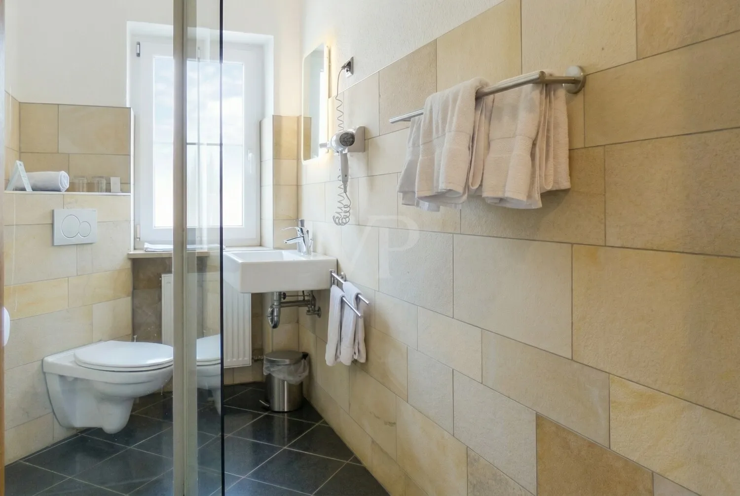 Bad Suite (Beispiel Meran)