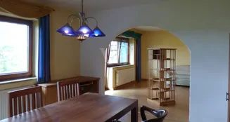 von_poll_real_estate_property_25430116_image_1