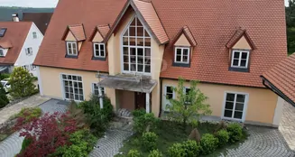 von_poll_real_estate_property_25430115_image_2