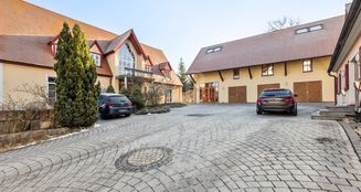 von_poll_real_estate_property_25430115_image_0