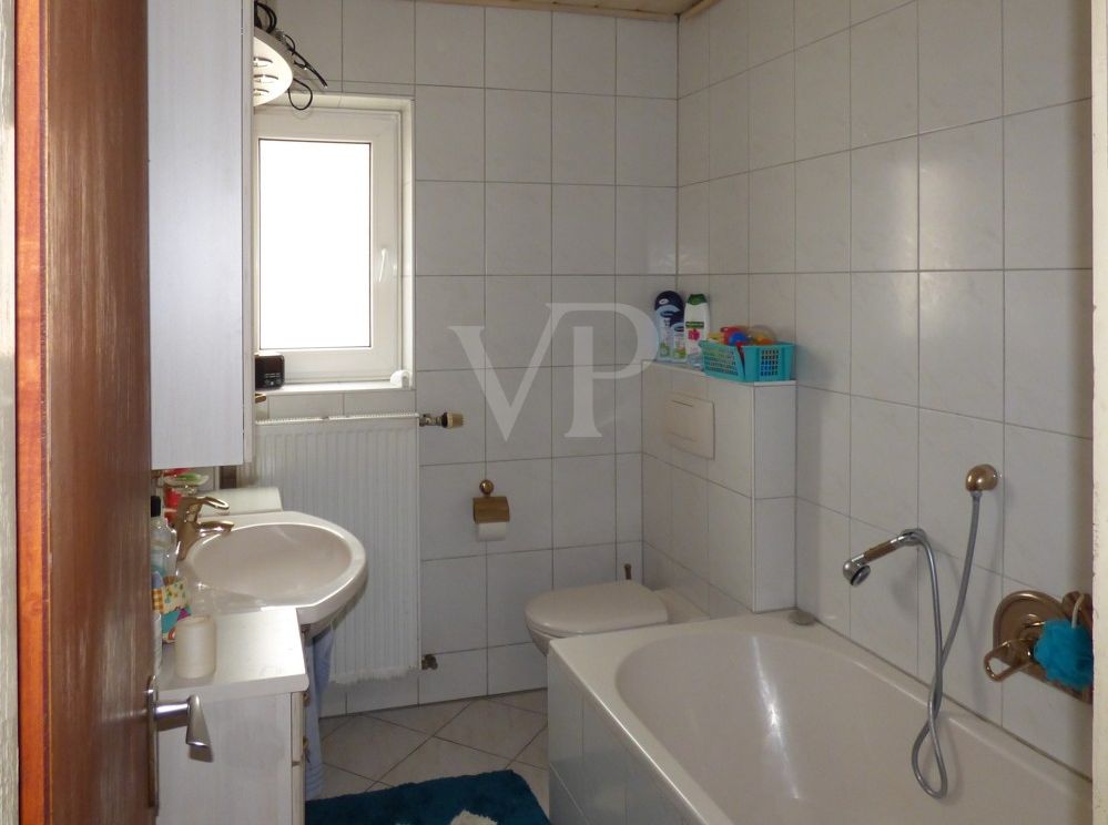 Wohnhaus Bad EG