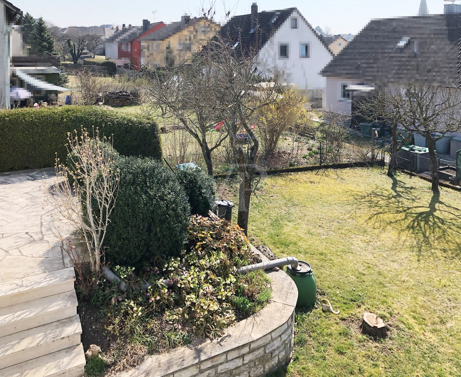 Terrasse und Garten_ShiftN