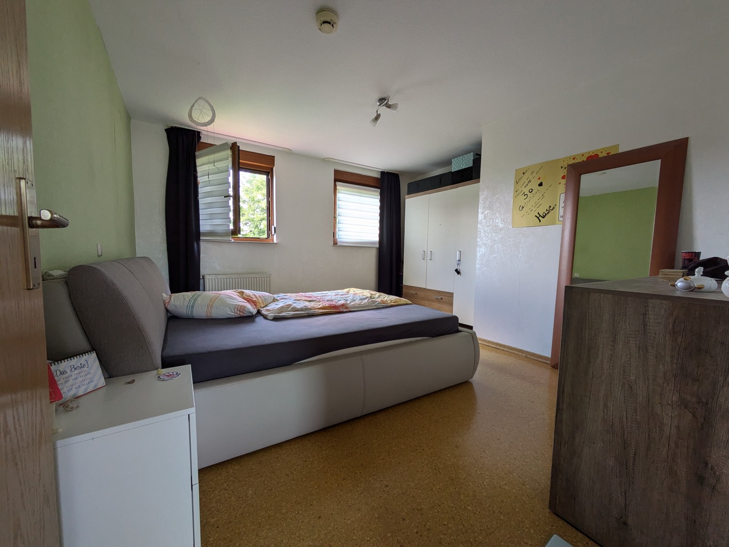 Schlafzimmer Eltern