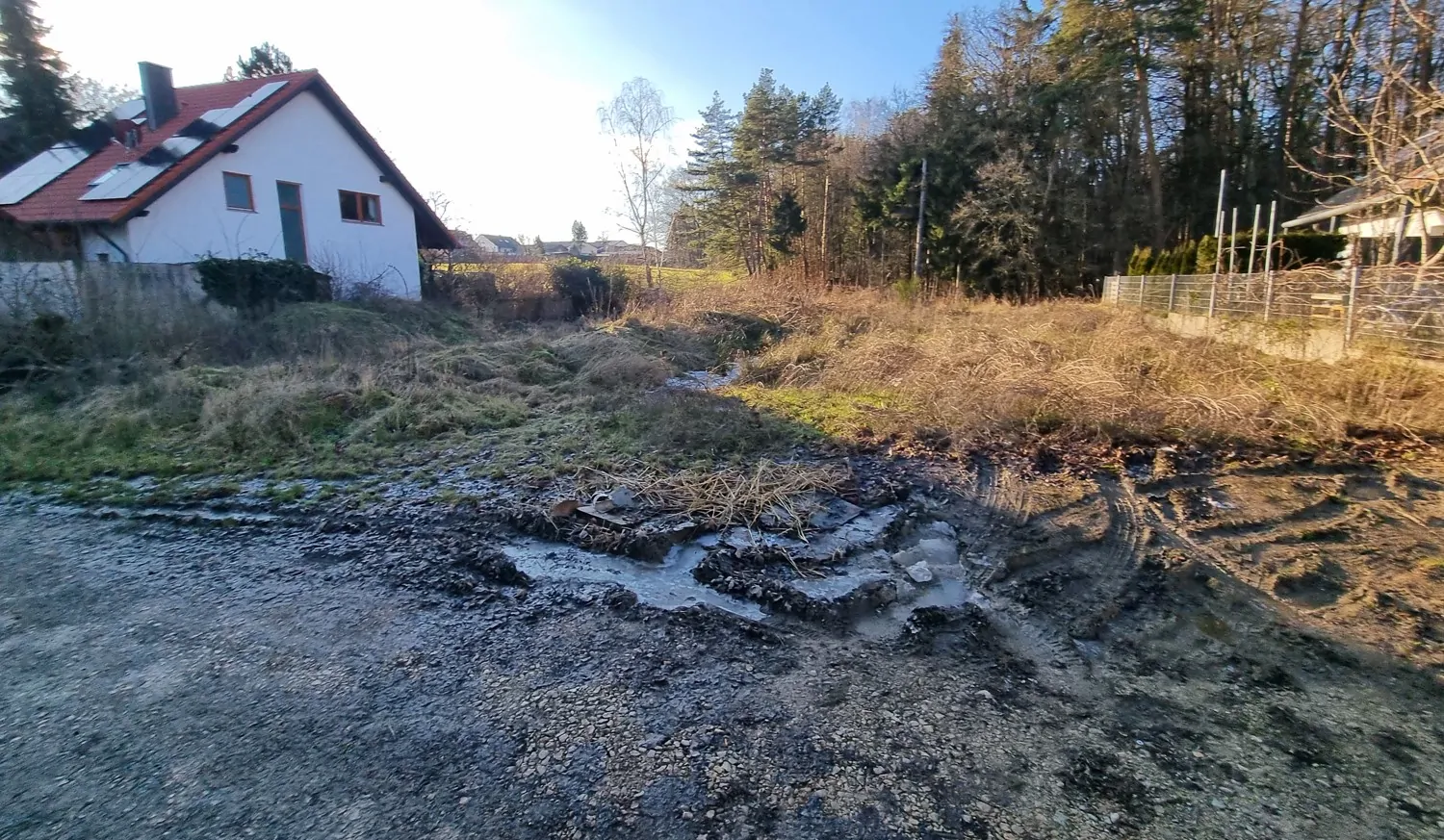 Blick von der Straße nach Süden