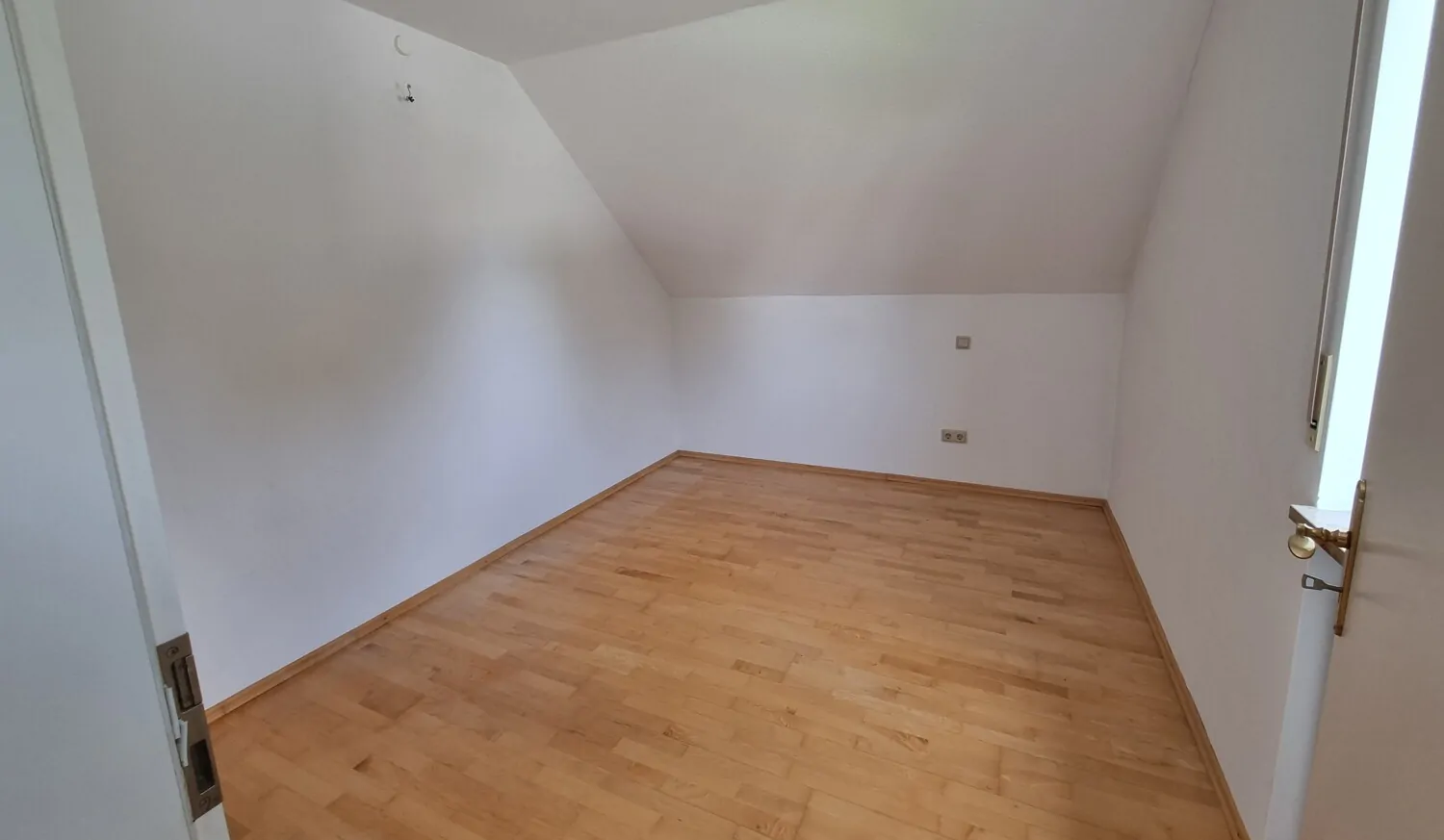 DG-Kind 1/Arbeitszimmer