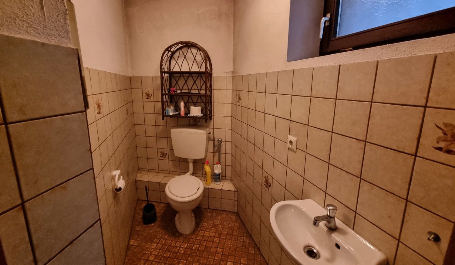 Laden III UG-WC