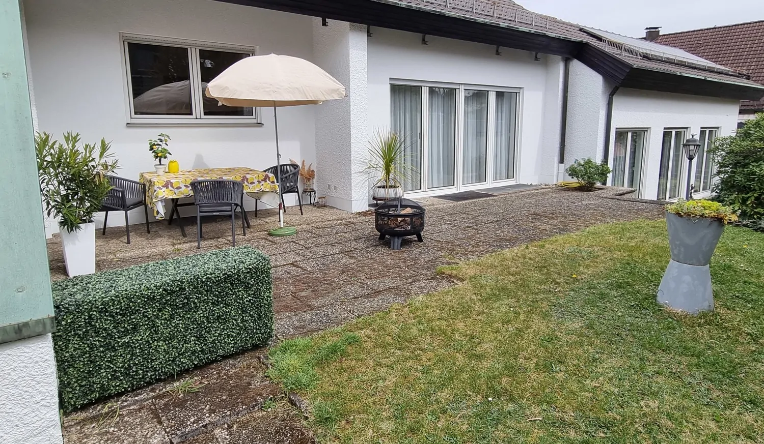 Südansicht mit 2 Terrassen