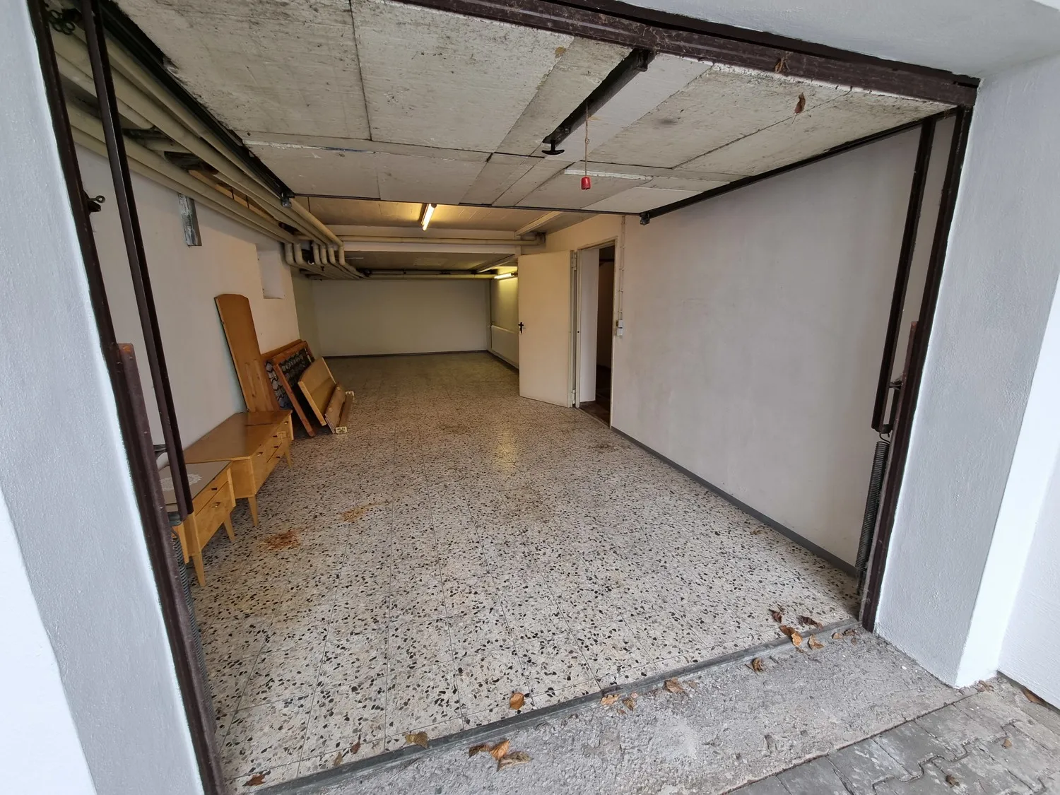 UG-Tiefgarage im Haus