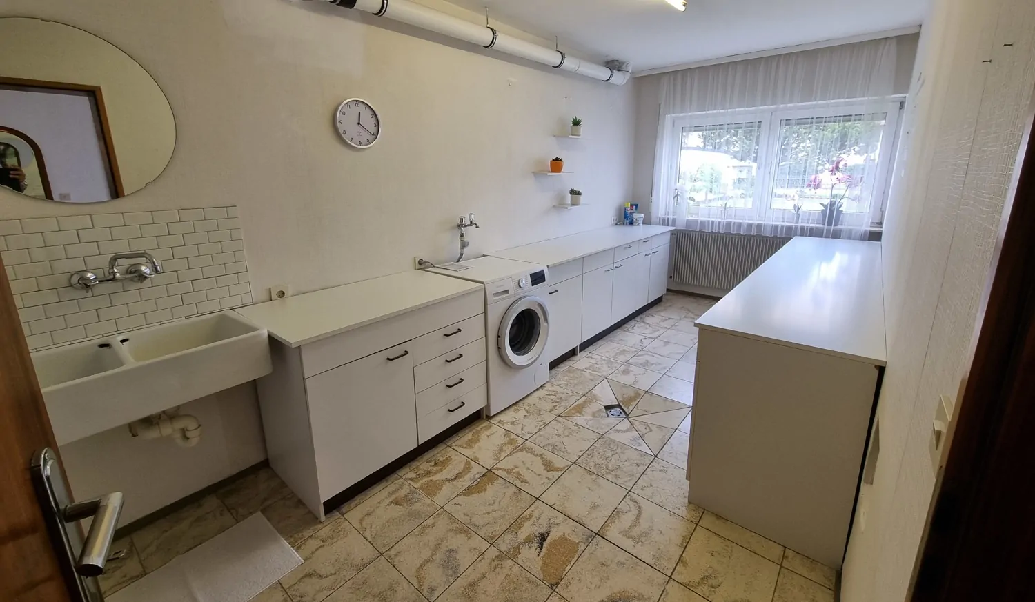 EG-Hauswirtschaftsraum/Wohnraum