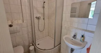 von_poll_real_estate_property_25269018_image_9