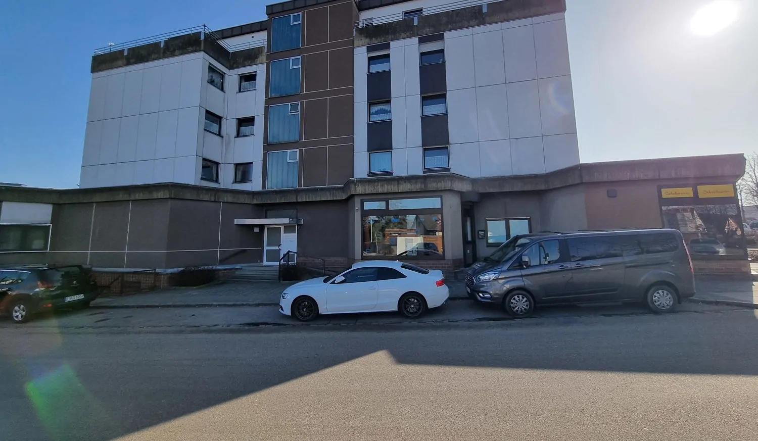 Ansicht Nord, Ladeneingang