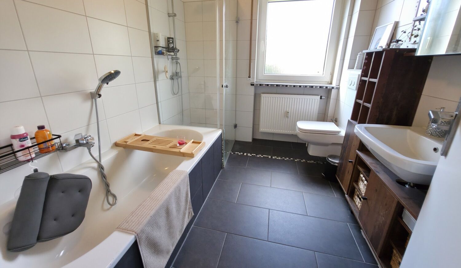 Badezimmer EG