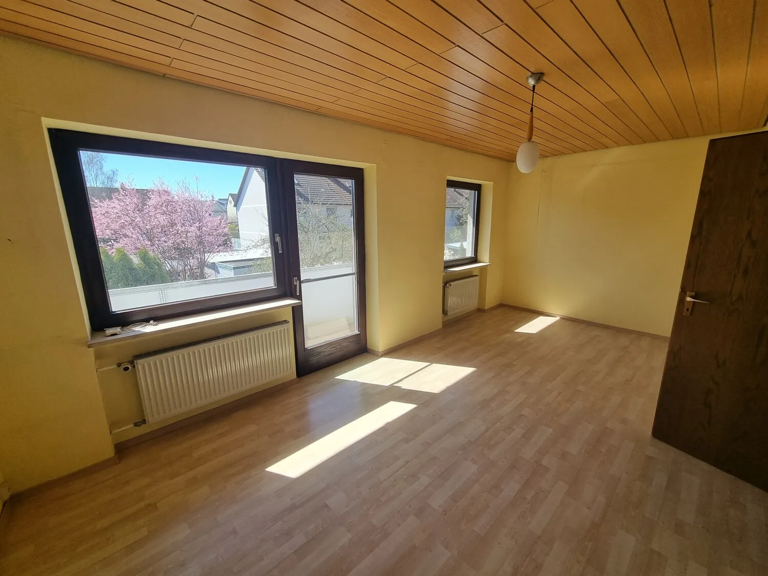 OG-Schlafzimmer mit Ankleide