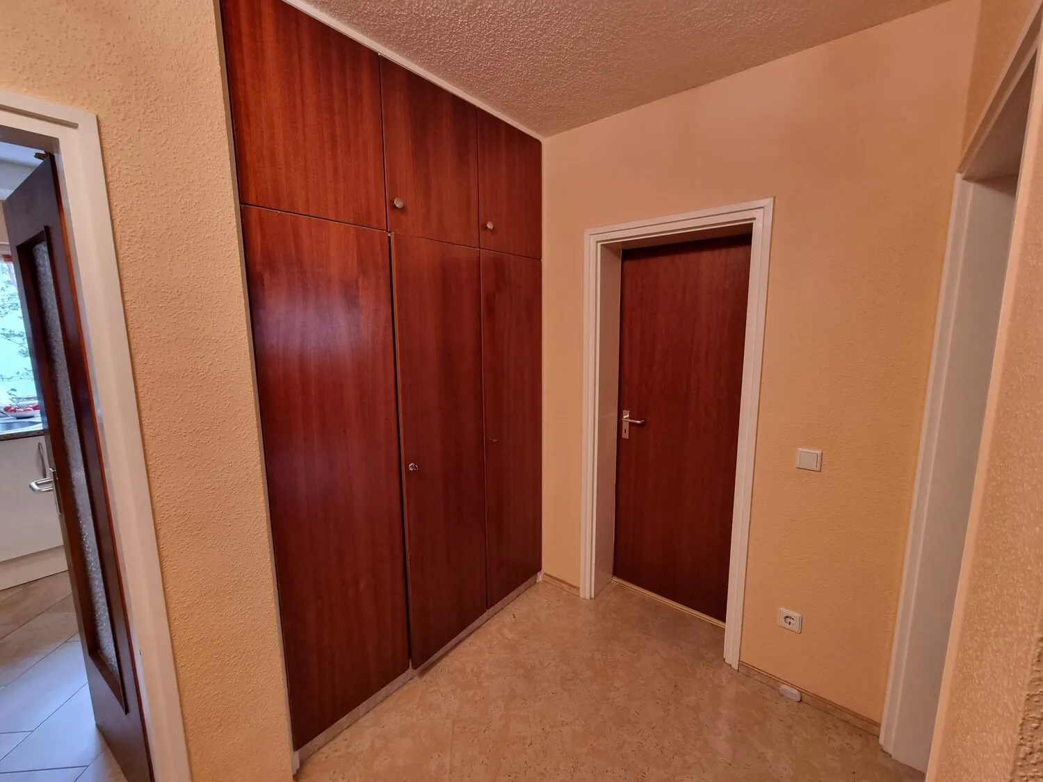 Abstellraum-Schrank