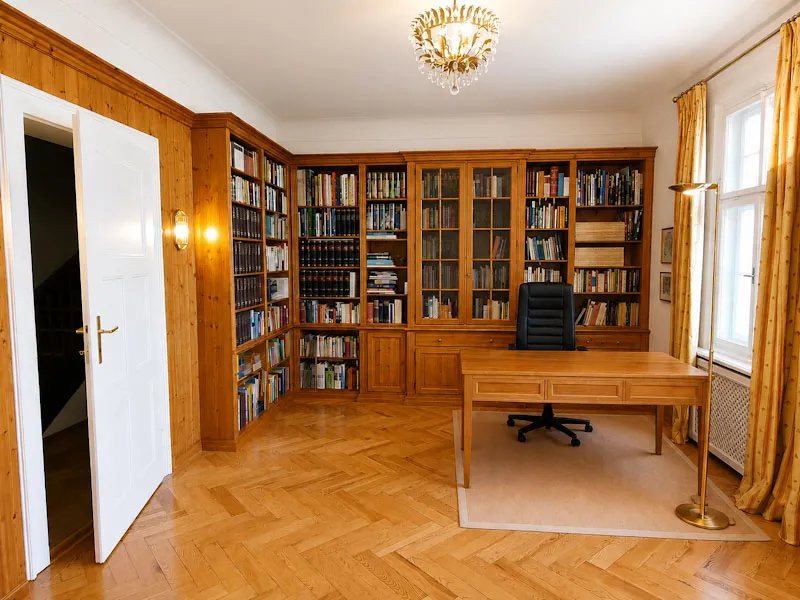 Bibliothek OG