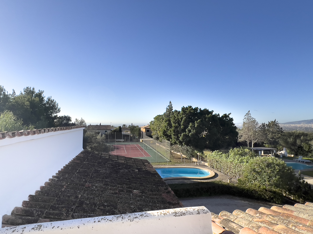 Chalet-Pool-Tennis-Sa Cabaneta-Views-15