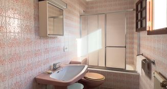 von_poll_real_estate_property_ES233744592_image_11