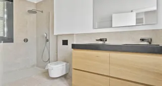 von_poll_real_estate_property_ES233744610_image_26