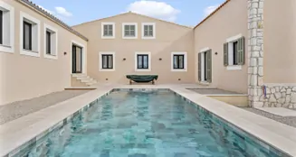 von_poll_real_estate_property_ES233744610_image_45