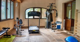 von_poll_real_estate_property_ES233744605_image_19