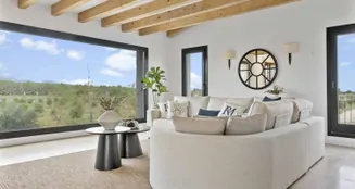 von_poll_real_estate_property_ES233744610_image_3